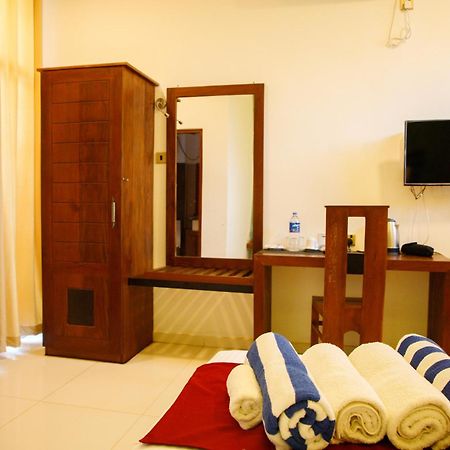 Monaara Leisure - Anuradhapura Exteriör bild