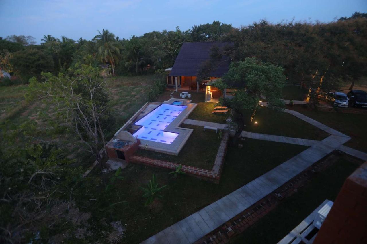 Monaara Leisure - Anuradhapura Exteriör bild