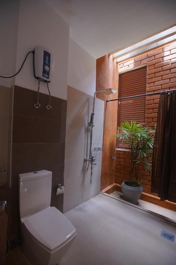 Monaara Leisure - Anuradhapura Exteriör bild