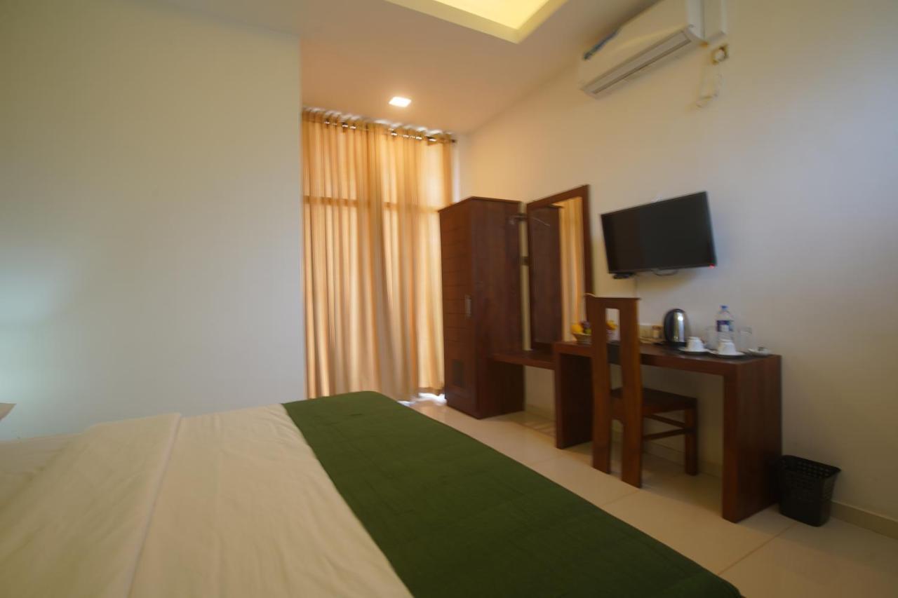 Monaara Leisure - Anuradhapura Exteriör bild