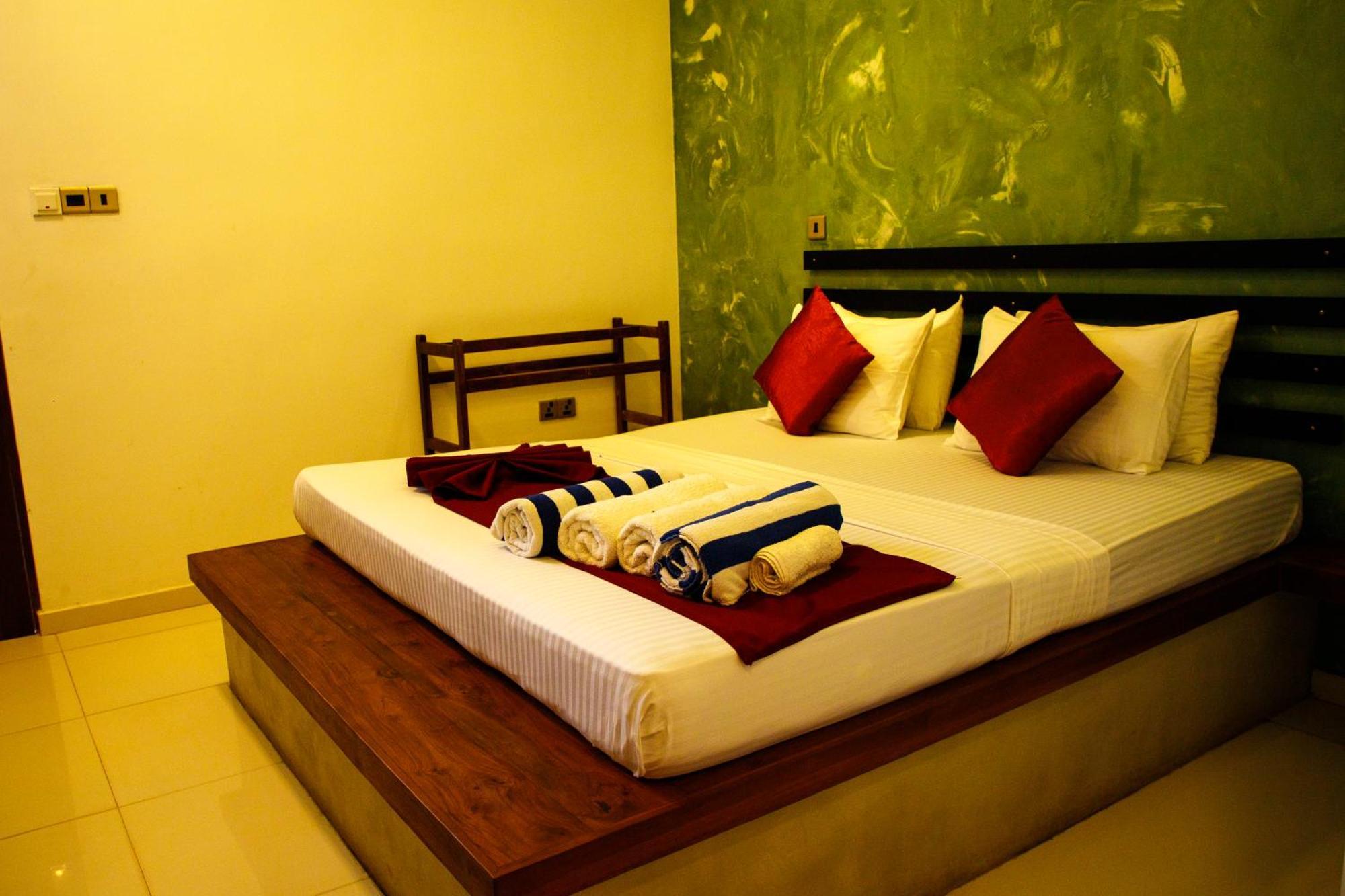 Monaara Leisure - Anuradhapura Exteriör bild